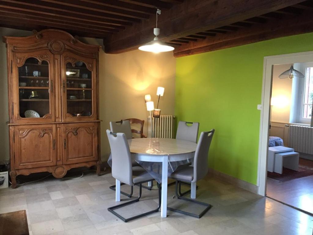 L' Huis-Au-Tilleul Quarré-les-Tombes Exterior foto